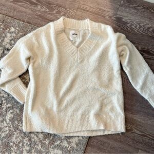 Aerie Cream V-Neck Sweater